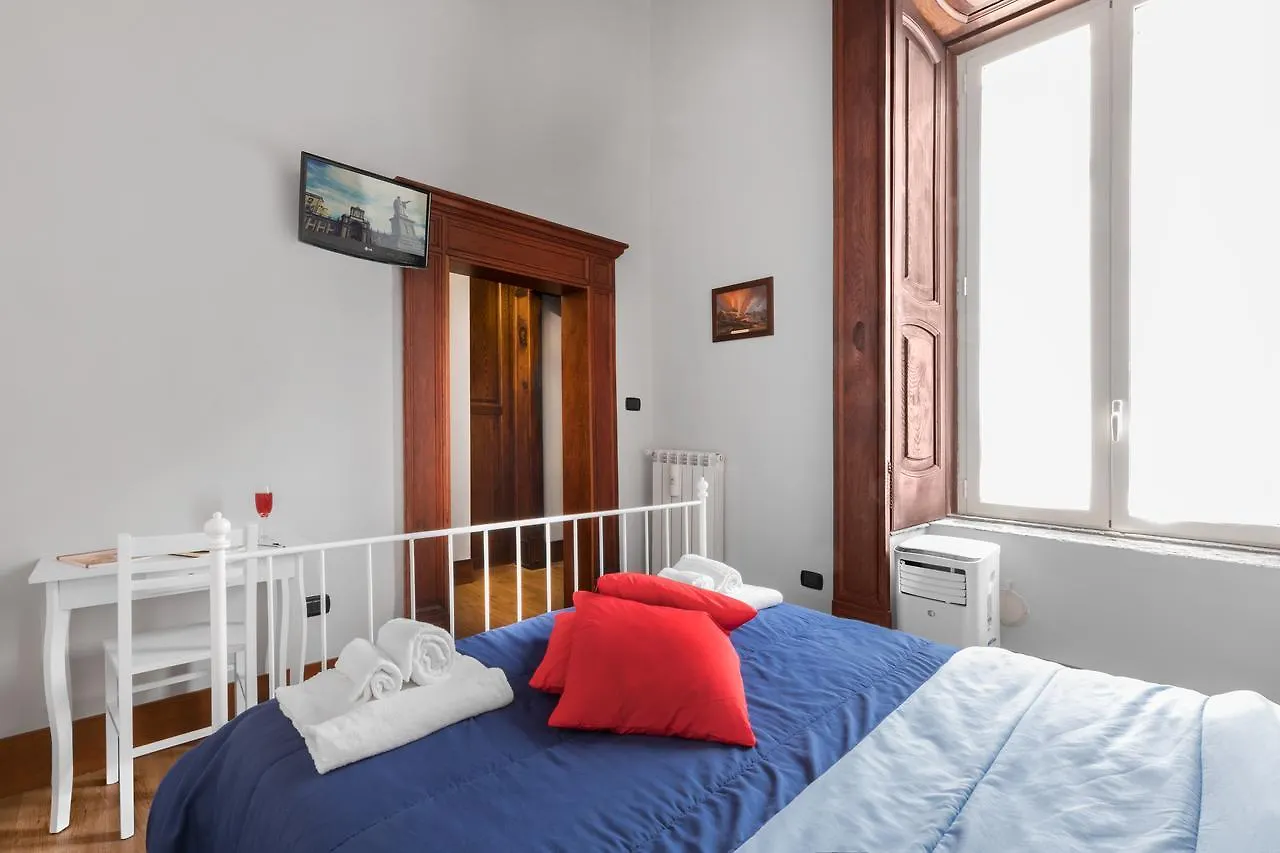 Opera Home Naples Bed & Breakfast