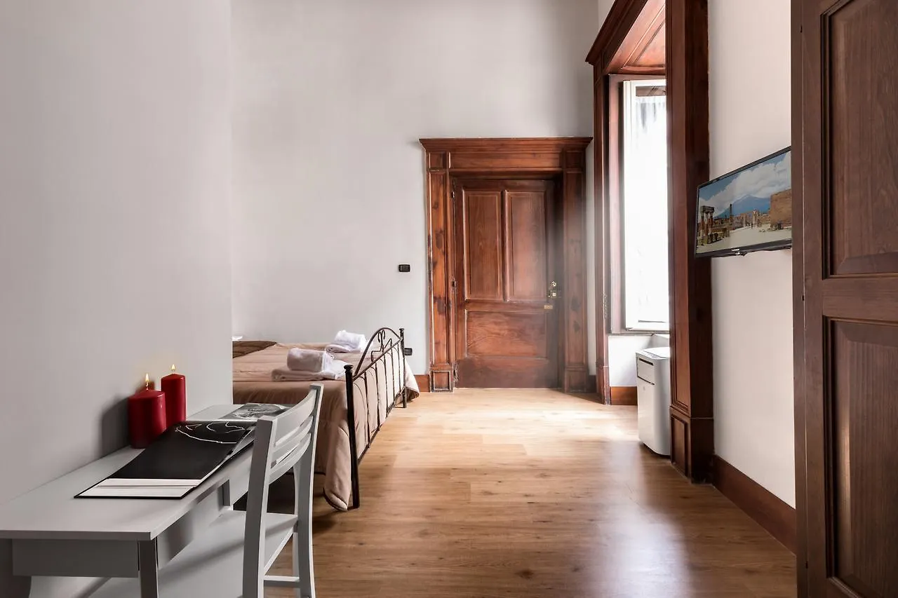 Opera Home Naples