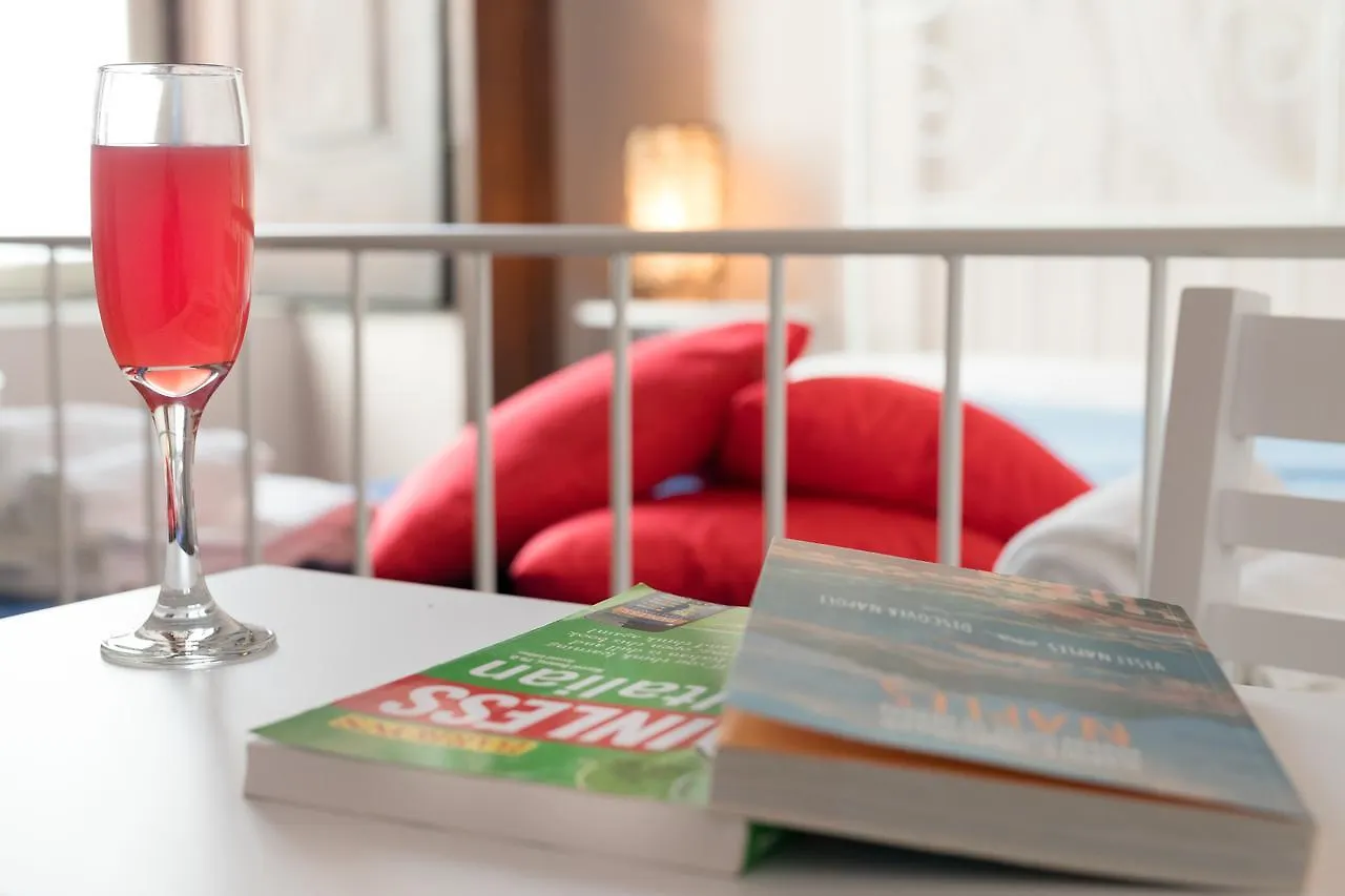 Opera Home Neapol Nocleg ze śniadaniem