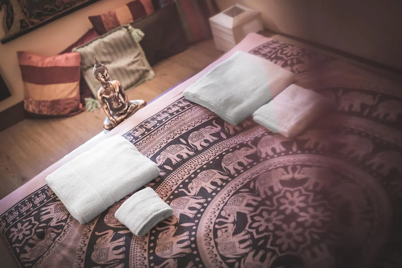 Opera Home Neapol Włochy