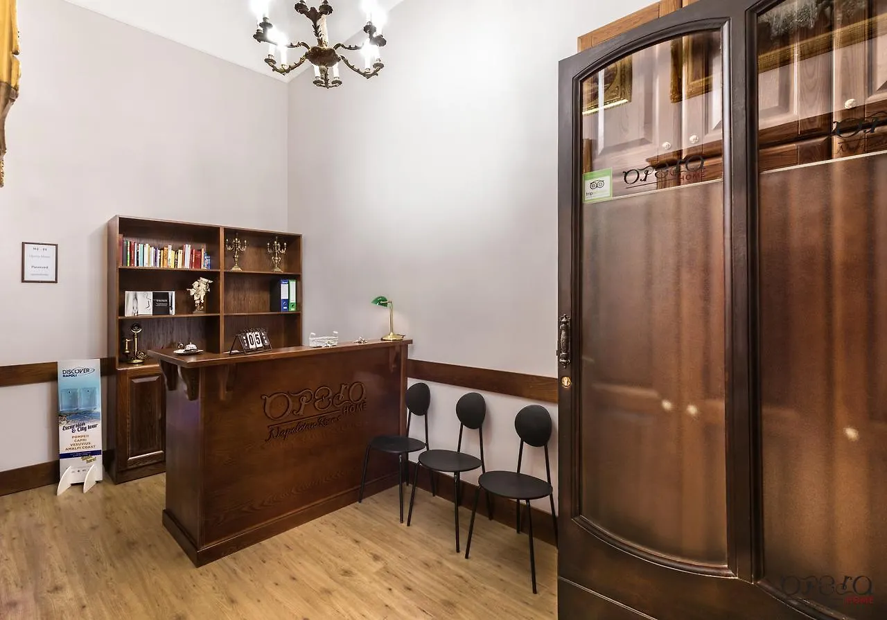 Nocleg ze śniadaniem Opera Home Neapol