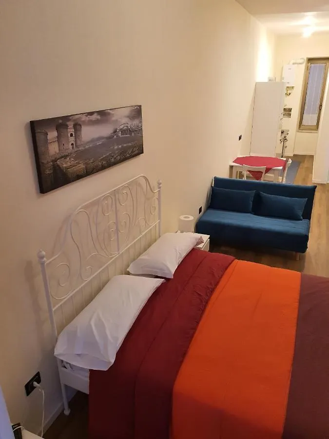 Opera Home Naples 0*,